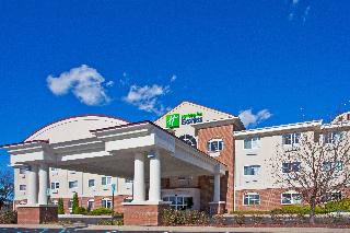 Holiday Inn Express & Suites Charlotte By IHG