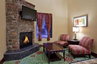 Holiday Inn Express Suites Cleveland-Streetsboro