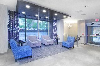 Holiday Inn Express and Suites Calgary