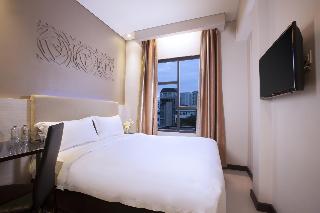 微瑟里特卡查玛达酒店 Verse Lite Hotel Gajah Mada