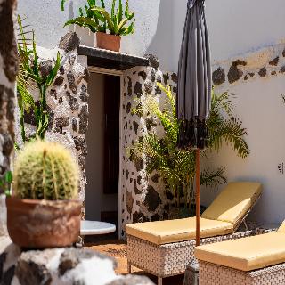 EL CHARCO SUITES