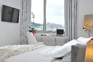 Athenaeum Grand Hotel