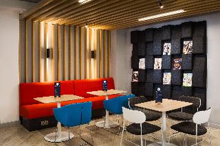 Holiday Inn Express London Ealing