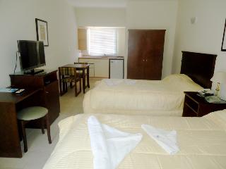Room thumbnail 2