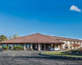 AmericInn by Wyndham Mosinee Central Wisconsin Air