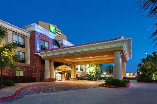 Holiday Inn Express Suites Wharton