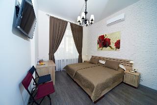 Room thumbnail 4