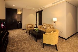 Suite-1 Queen Bed Non-Smoking Executive Room Flat Screen Television Wi-Fi Air-Conditioned