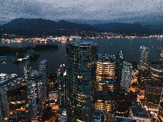 Paradox Vancouver