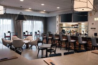 Courtyard Pullman