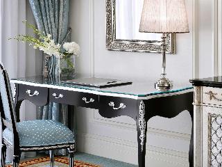 Room Room