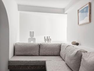 Canaves Epitome