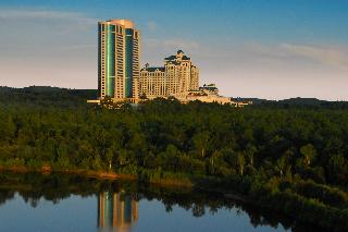Great Cedar Hotel