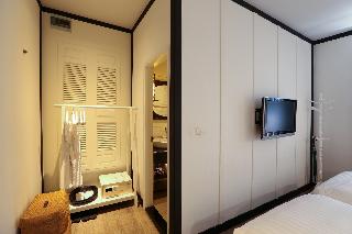 Room Room