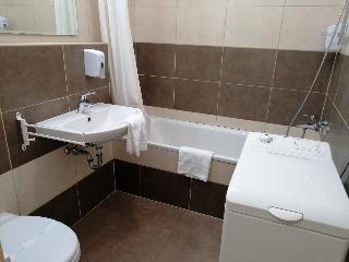 Corvin Center Suites
