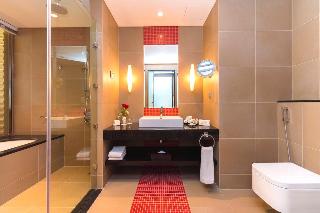 1 King Standard City View Club Floor