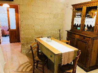 Borgo in corte, Puglia