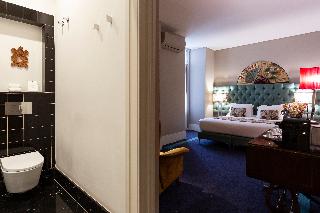 Room Room
