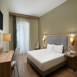 Akeah Verdi Budapest