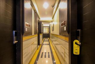 FabHotel Time Square Thane West