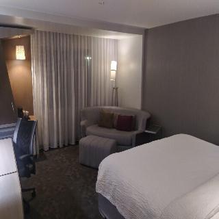 Room Room