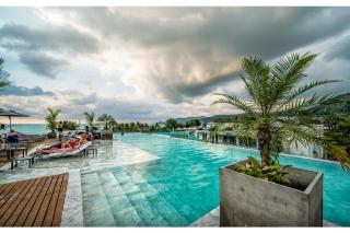 Hotel Clover Patong Phuket (formerly Surf Hotel Patong)