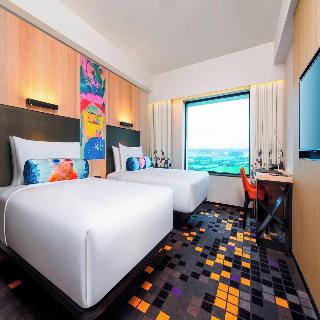 Room:TWN.ST-1