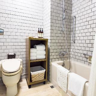 Room:TWN.SU-1