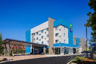 Holiday Inn Express & Suites Portland Airport IHG
