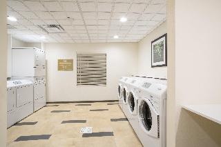 Candlewood Suites Pueblo North