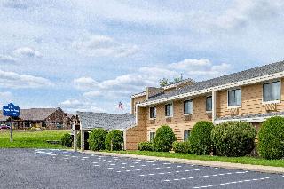 AmericInn by Wyndham Dickinson