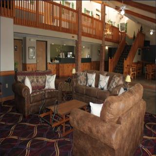 AmericInn by Wyndham West Burlington