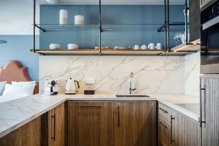 Twenty Eight, Amsterdam and vicinity