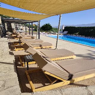 Lagoon View Apartments - Adults Only