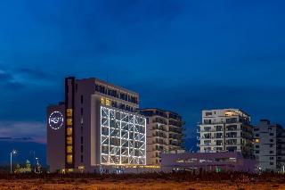 Nyota Hotel & Conference Center
