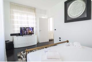 HEMERAS BOUTIQUE HOUSE PENTHOUSE ASOLE, Milan
