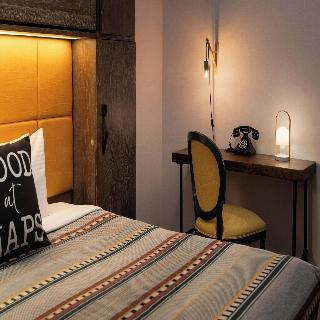Room Room