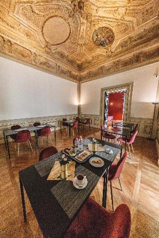 Relais Della Porta, Naples