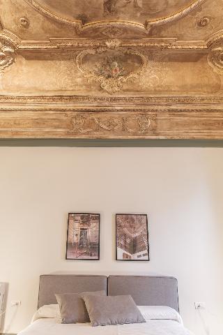 Relais Della Porta, Naples