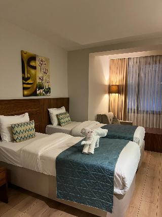 The White Orient Hotel