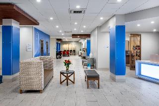 Holiday Inn Express Suites Santa Ana Orange County