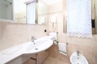 Residence Hotel Kriss, Genoa