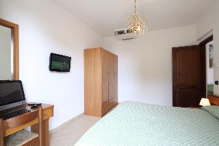 Residence Hotel Kriss, Genoa