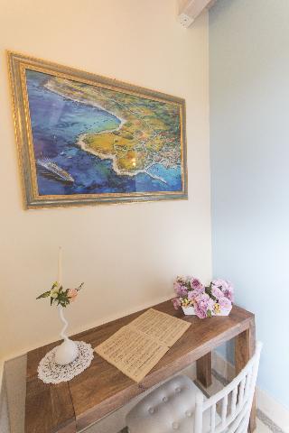 Room Room