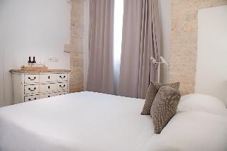 Palazzo Scotto, Puglia