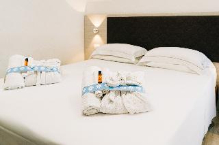 Room Room