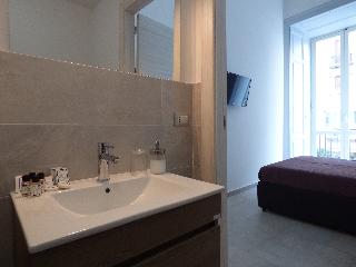 B&B Monteoliveto 33, Naples