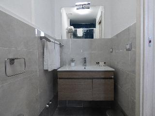 B&B Monteoliveto 33, Naples