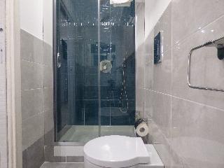 B&B Monteoliveto 33, Naples
