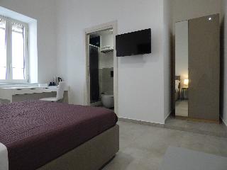 B&B Monteoliveto 33, Naples